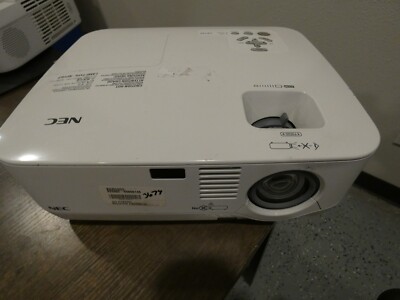 NEC NP510 LCD Projector 3000 Lumens S-Video DVI VGA LAN (1779 hours)