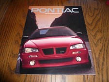 1993 Pontiac Grand Am Grand Prix Bonneville Trans Am Sunbird Sales Brochure 1993 Pontiac Grand Am Grand Prix Bonneville Trans Am Sunbird Sales Brochure
