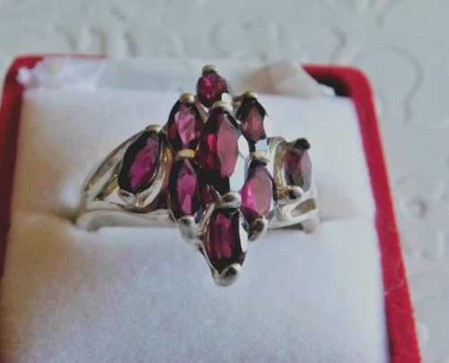 VINTAGE STERLING SILVER & MULTI STONE GARNET RING SIZE 11.5 - 4.6g