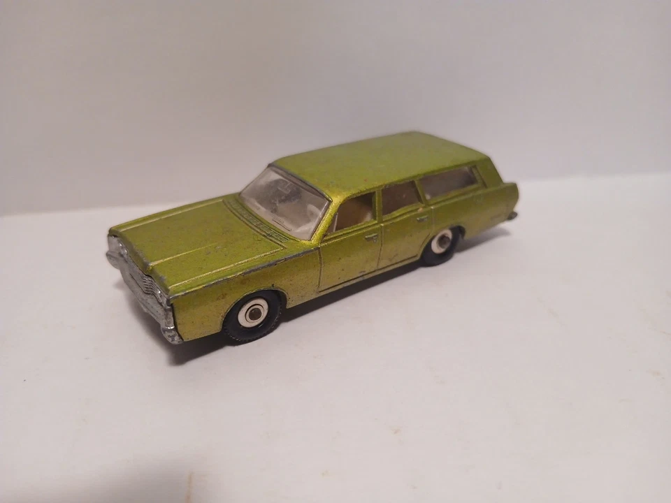 Caja de cerillas vintage Lesney No. 55 o 73 Mercury Station Wagon con perros verde Inglaterra Foto 2 de 4