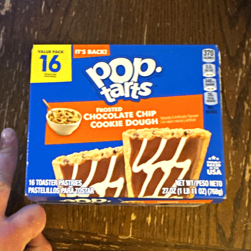 Pop-Tarts Frosted Chocolate Chip Cookie Dough Toaster Pastries, 16 Pack 27 oz