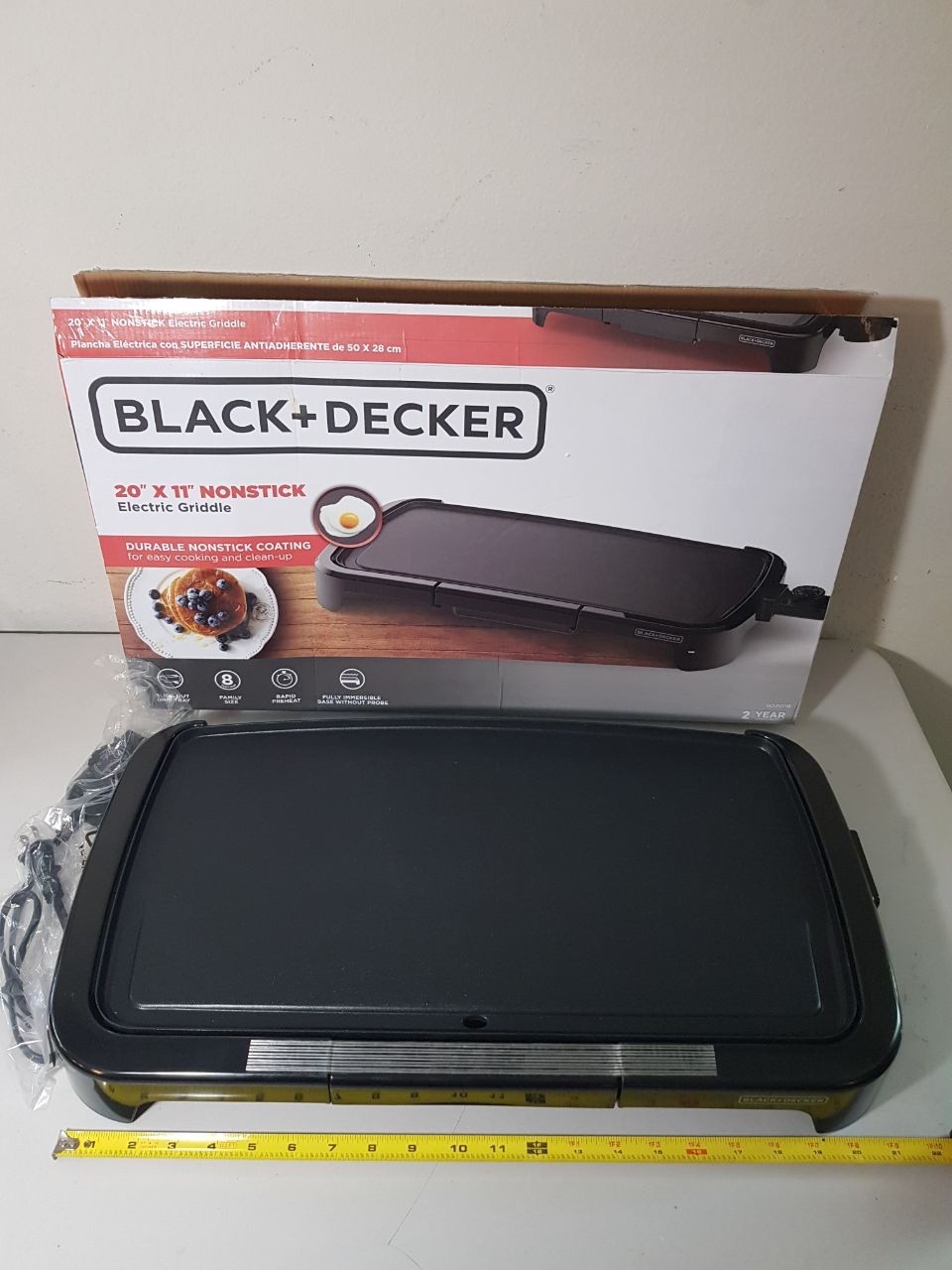 Black+Decker 20" x 11" Nonstick Electric Griddle - Model GD2011B - Family Size