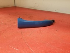 2016 HYUNDAI I10 5 DOOR HATCHBACK PASSENGER FRONT DOOR HANDLE BLUE