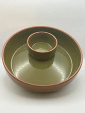 Harry & David Portugal Olive Green Chip Dip Serving Bowl Terracotta Rim