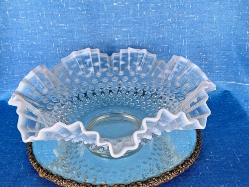 Vintage Fenton Glass Hobnail MOONGLOW Opalescent Crimped Ruffle Top Bowl ❤️m13 - Picture 2 of 11