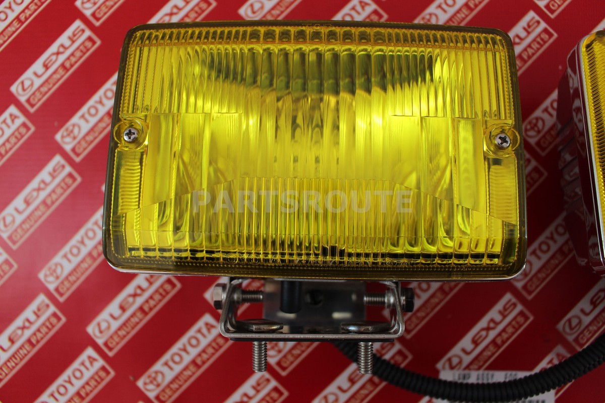 Toyota Land Cruiser 70 Series 1990-2006 OEM Genuine Fog Lights
