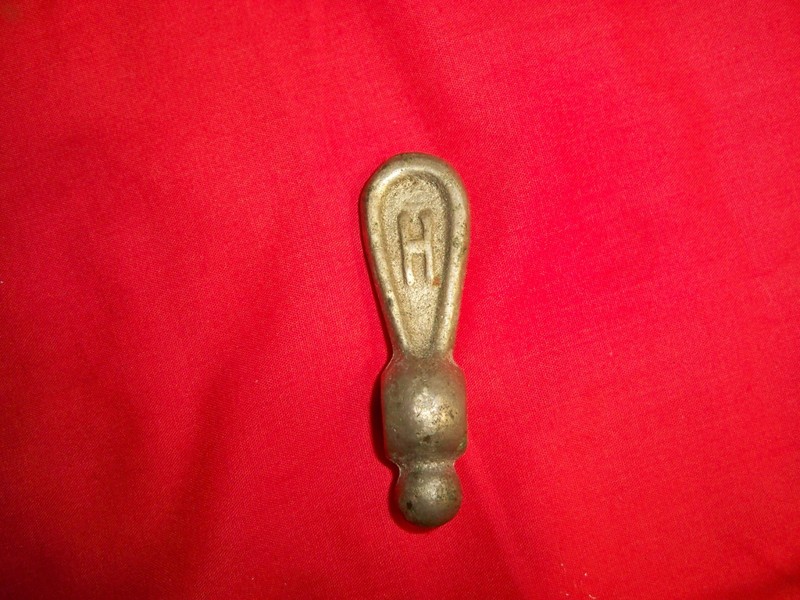 VINTAGE HOT / COLD WATER FAUCET HANDLE - OLD FAUCET VALVE KNOB - NICE !