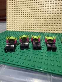 LEGO Alien Conquest Pilot & Warrior Minifigures Lot 7050 7072 7067 7051