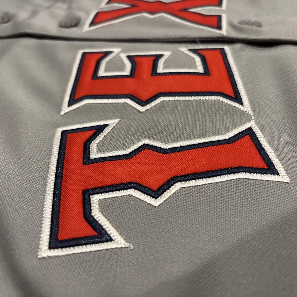 Camiseta masculina Ivan Rodriguez Texas Rangers GG nova com etiquetas retrô cinza estrada com remendo HOF - Imagem 3 de 4