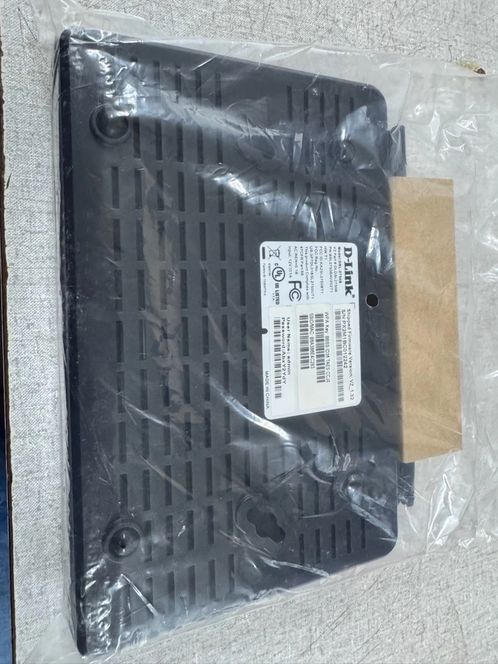 Verizon D-Link DSL-2750B 4-Port Wireless Gateway Modem Router - Image 2 of 3