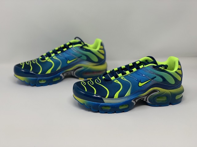 Nike Air Max Plus (GS) QS Gradient Blue Sneaker, Size 6Y WMN 7.5 BNIB CT0962-401 | eBay