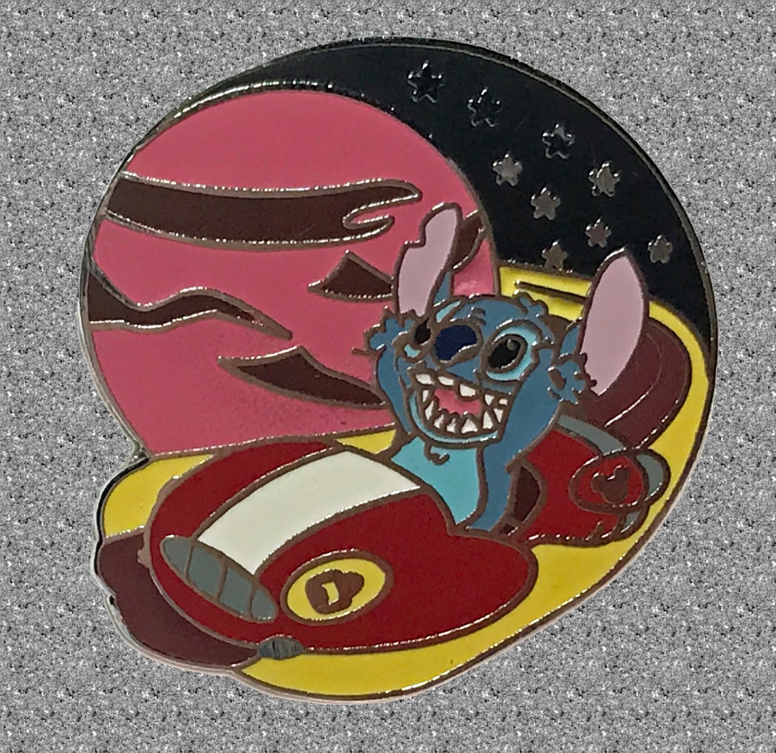  Stitch on a Flying Saucer Pin - Hands Up - DISNEY Cast Lanyard  - WDW Series 4