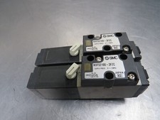 SMC NVFS2100-3FZC Valve Lot of 2 - Missing Gasket and Mounting Hardware