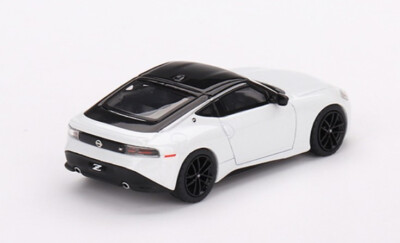 Mini GT 2023 Nissan Z Performance Everest White LHD 1:64 Scale 3