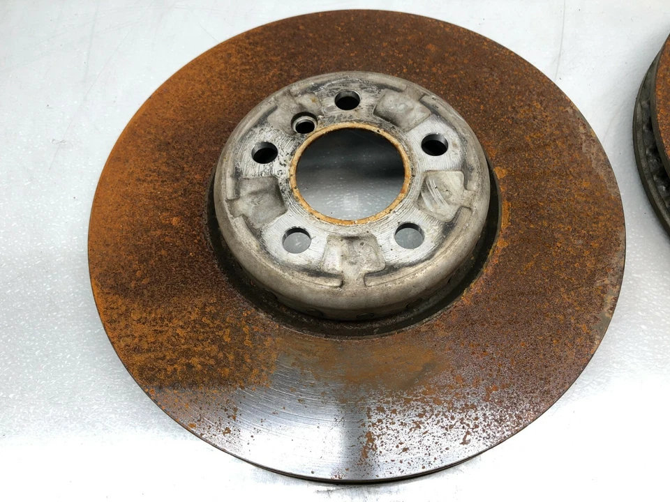 BMW 740I 2016-2019 rotor de disco de freno delantero trasero OEM. Foto 2 de 4