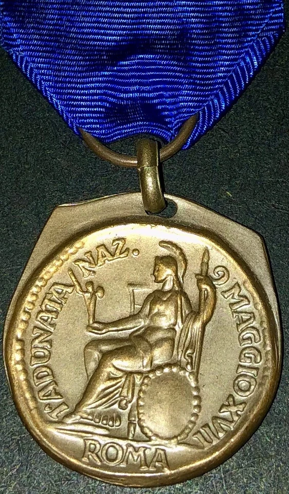 Uniforme Italiano Original Segunda Guerra Mundial Medalla Roma Premio Insignia Insignia Artículo Personal Raro Foto 2 de 4