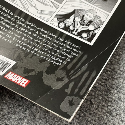 Zombies Assemble 2 #1 Stan Lee Box Exclusive Variant 2017 Signed by Todd Nauck - Picture 6 of 10