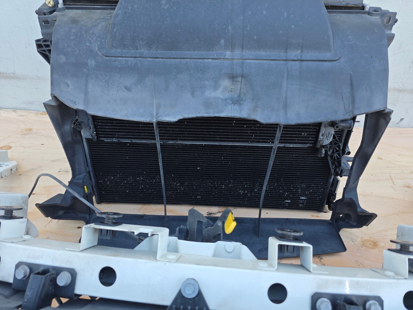RADIATOR CONDENSER ENGINE FAN CLIP OEM 74K 13-16 MASERATI GHIBLI S QUATTROPORTE