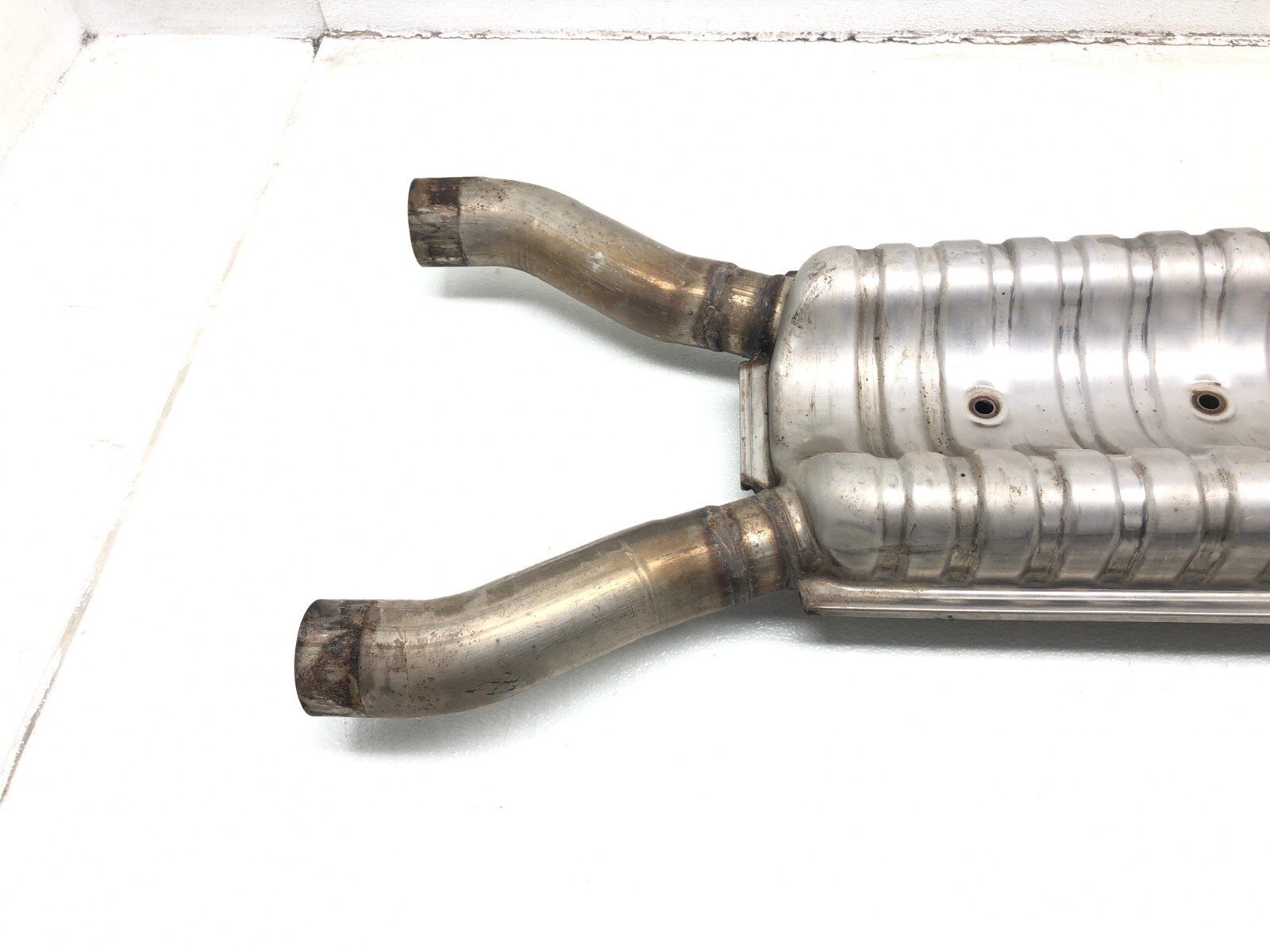 2014-2018 BENTLEY FLYING SPUR 4.0L EXHAUST MUFFLER RESONATOR INTERMEDIATE PIPE.