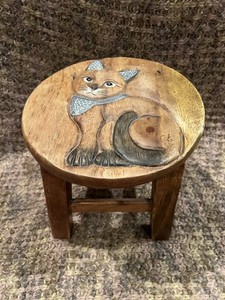 Hardwood Hand Carved Charming Cat steps tool w/metal inlay.