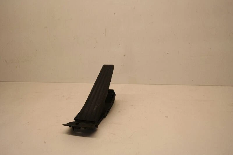 2010  BMW 750LI ACCELERATOR GAS PEDAL  - Image 2 of 4
