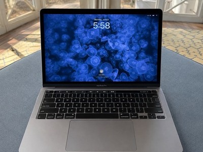 Apple MacBook Pro 13  (2020) | Intel i7 | 32GB RAM | 4TB SSD | Excellent Conditi