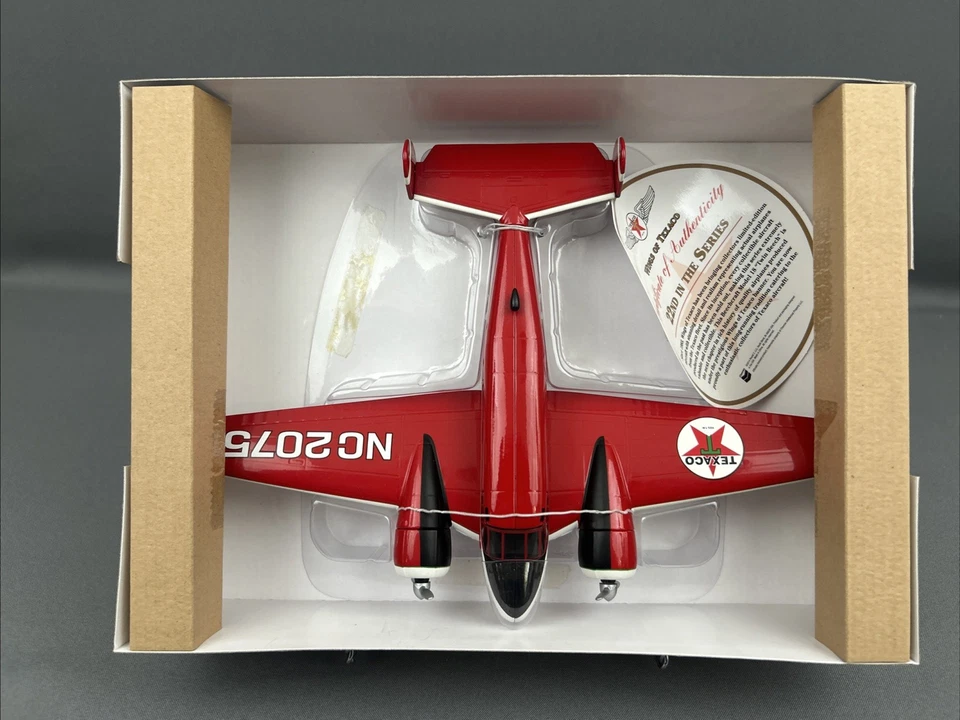 SpecCast 1/48 Scale Wings Of Texaco '45 Beechcraft 18 Diecast Plane Bank #22 NIB - Image 4 of 4