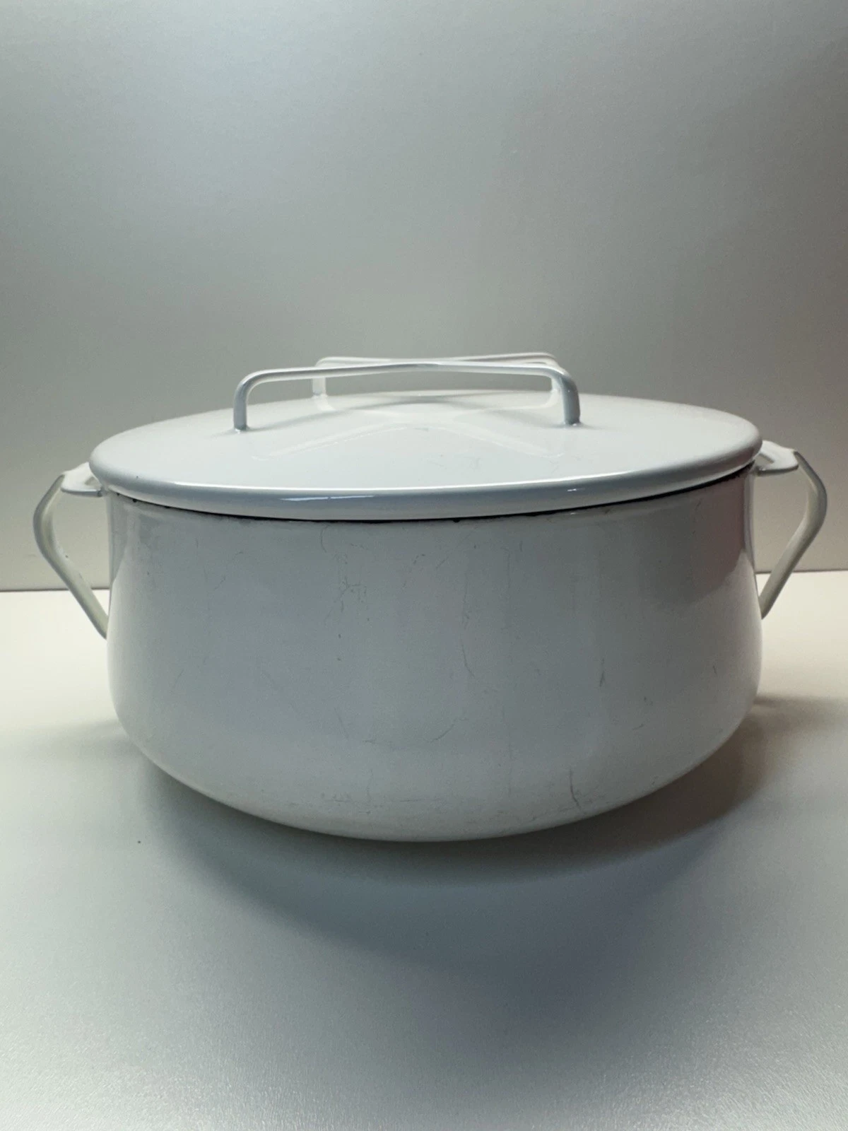 Vintage Kobenstyle JHQ White Enameled Dutch Over Cook Pot w Trivet Lid