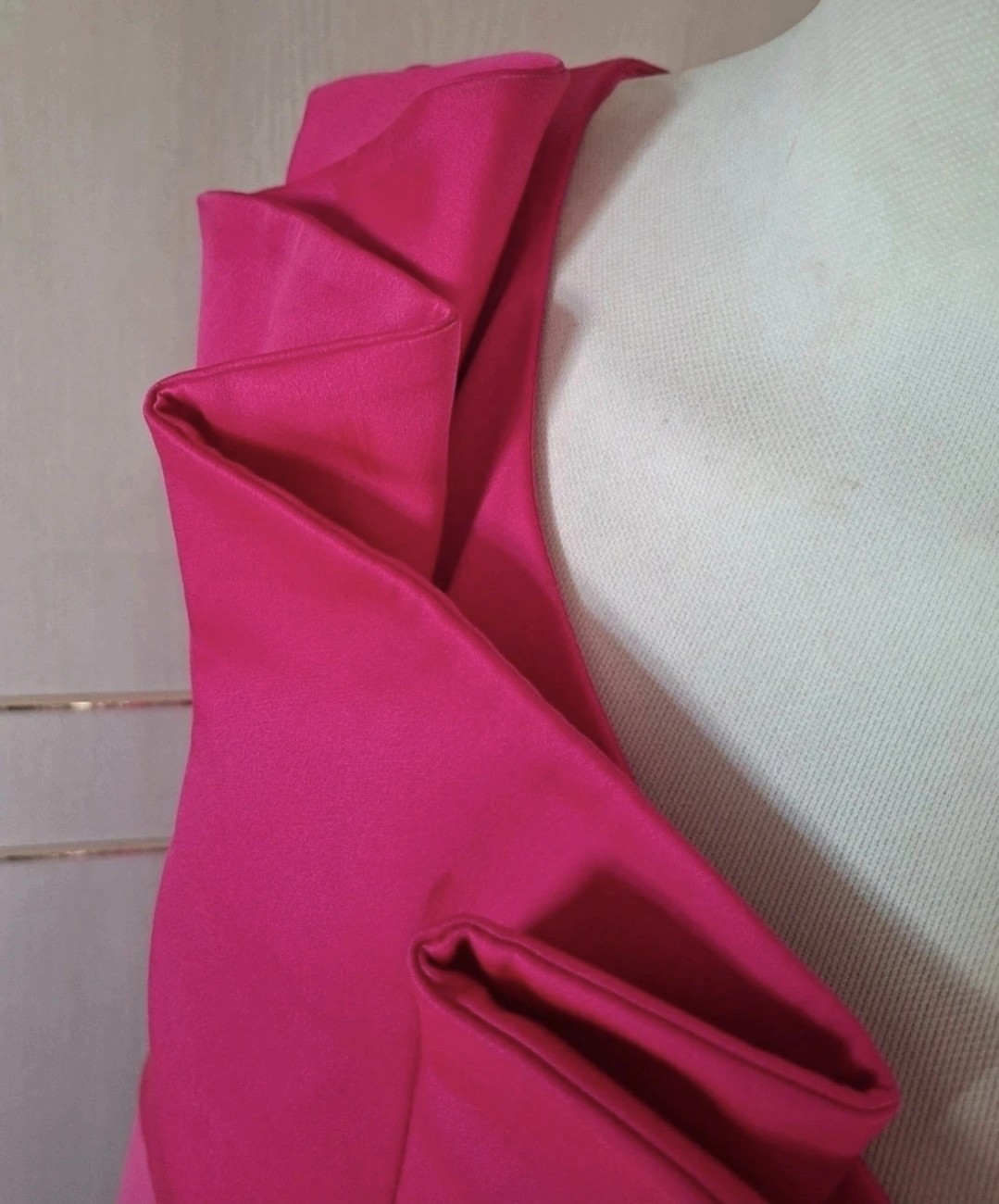 Ted Baker Hot Pink One Shoulder Dress Size 5 ( 16) Structured Occasion RRP £150+ image 3