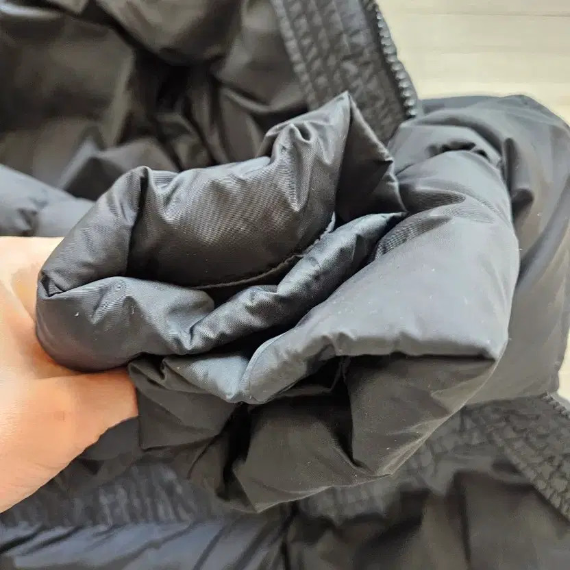 Moncler Women's Down Jacket - Aphrodite Black, Size 1 thumbnail 9