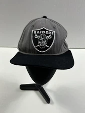 Pro Standard Las Vegas Raiders Snapback Hat Silver Black