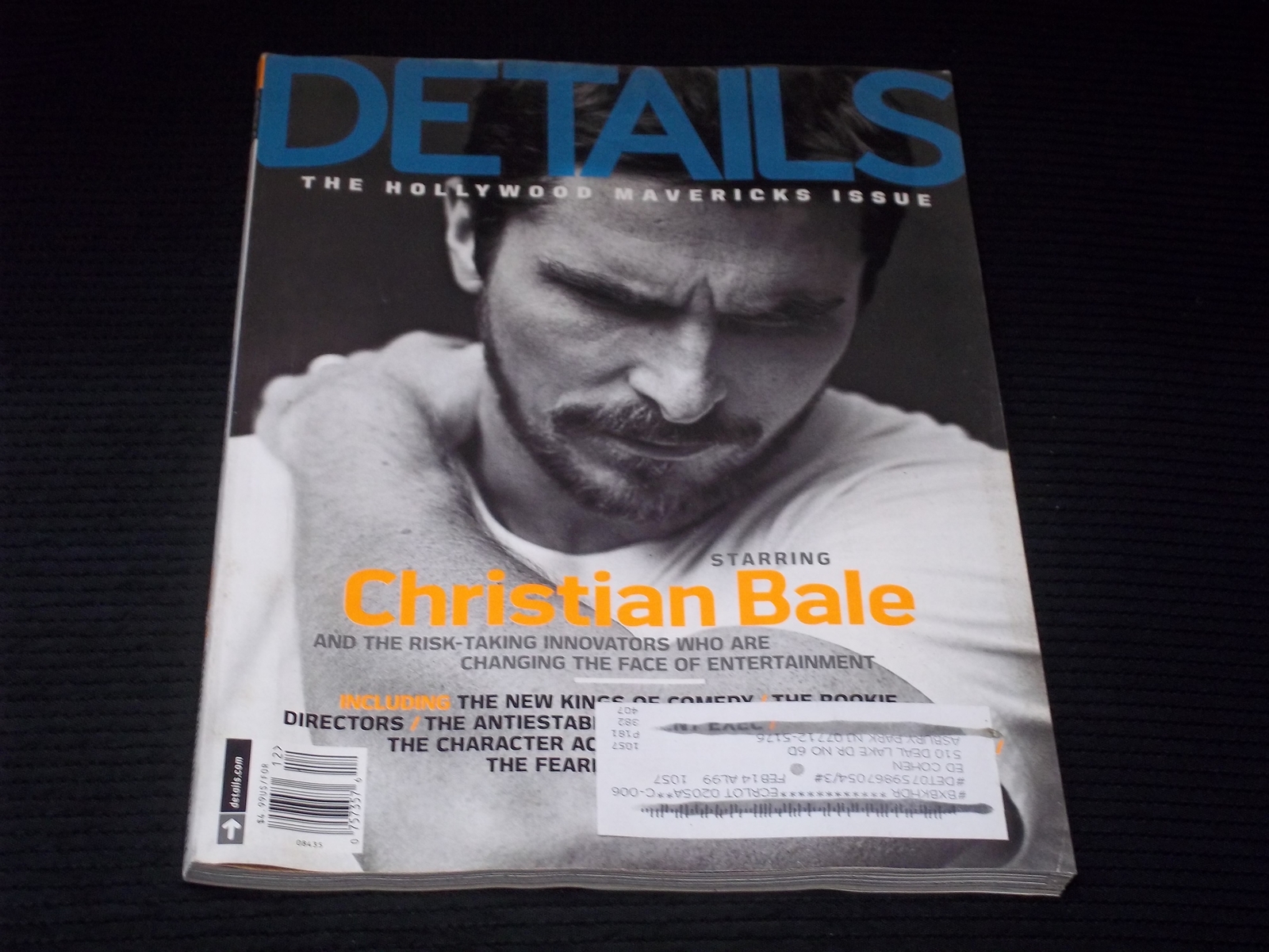 2013 DECEMBER DETAILS MAGAZINE - CHRISTIAN BALE FRONT COVER - H 8932