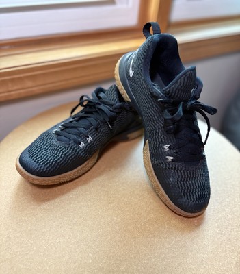 Nike Zoom Live 2 Mens Black White Gum Running Sneakers Size 8 AH7556-001