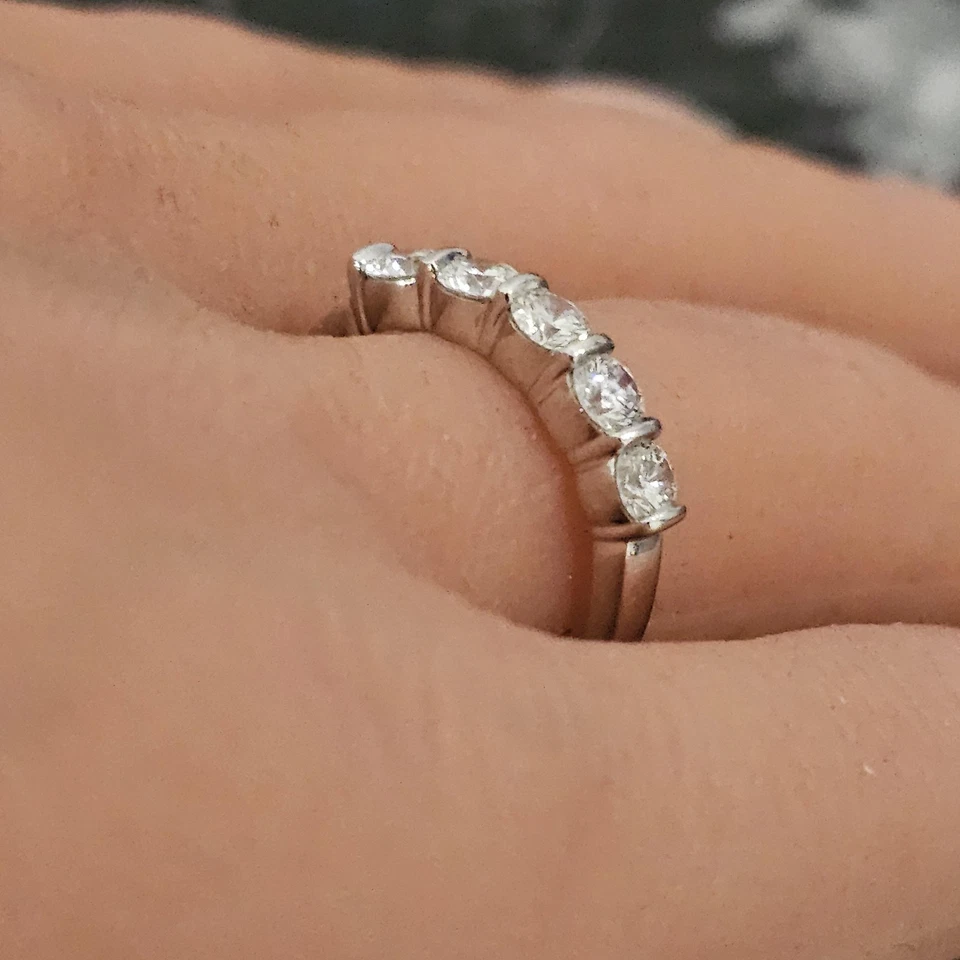 Tiffany & Co. Platinum Bar Set Diamond Wedding Band Ring 1ct sz 6.75 - Image 4 of 4