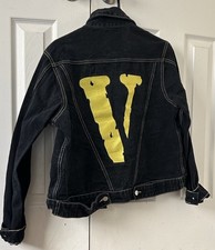 VLONE Friends Black Embroidered Logo Button C...