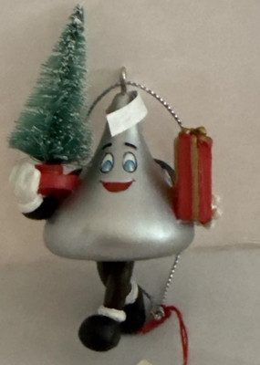2000 Hershey's Kisses with tree Ornament