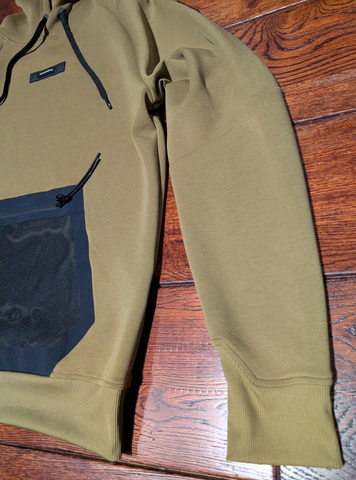 On Cloud Focus Tech Performance Men's Running Pul… - image 7