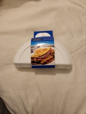Cooking Concepts Microwavable Omelette Pan