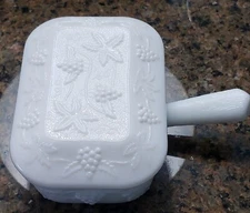 Beautiful Imperial Milk Glass Grapes & Ivy Covered Handled Dish