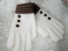 Womens Winter Knit Designer Gloves Warm NEW NWT Ivory White one size fits all