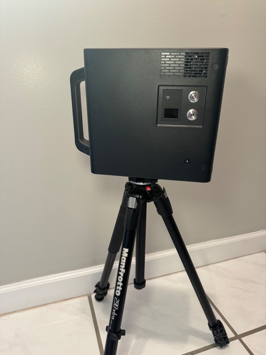 Matterport MC250 Pro2 3D Camera w/ tripod & travel bag Matterport MC250 Pro2 3D Camera w/ tripod & travel bag