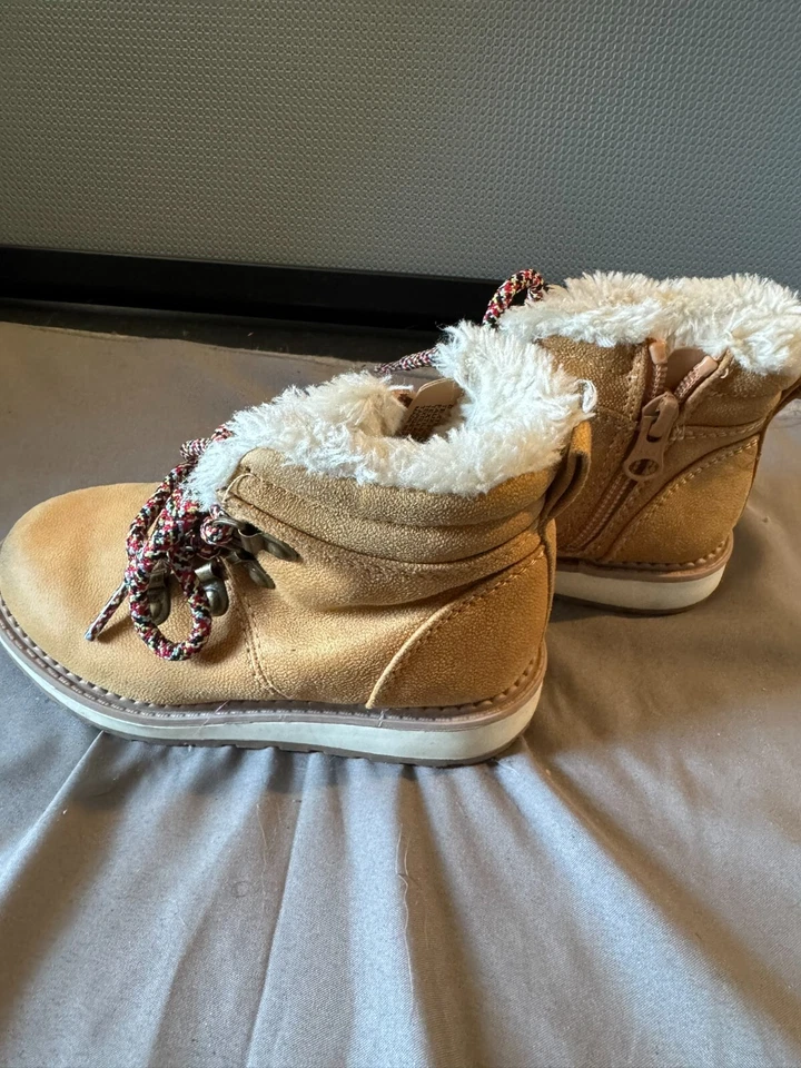 Botas de combate Cat And Jack para niños pequeños Giovanna con cremallera sin cordones y coñac talla 8 Foto 2 de 4