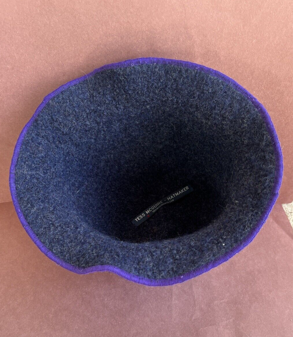 Vintage Dark Navy Blue Tess Mcguire Wool Hat With Purple  display picture 1