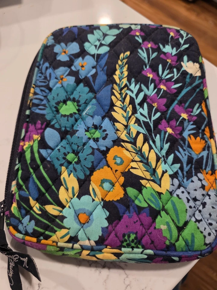 Vera Bradley 电子阅读器花卉夜莺 9 英寸 X 7 英寸平板电脑保护套已停产海军蓝 — 第 2/3 张图片