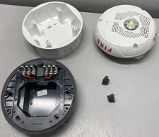 System Sensor SPSCWKLED Outdoor Speaker Strobe LED White Ceiling