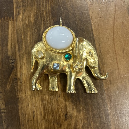 1950's Jelly Belly Style Elephant Pendant White Main Stone Multicolor Stones