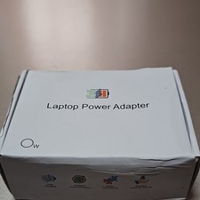 Universal Laptop Power Adapter White Fast Charging Intelligent Power Allocation