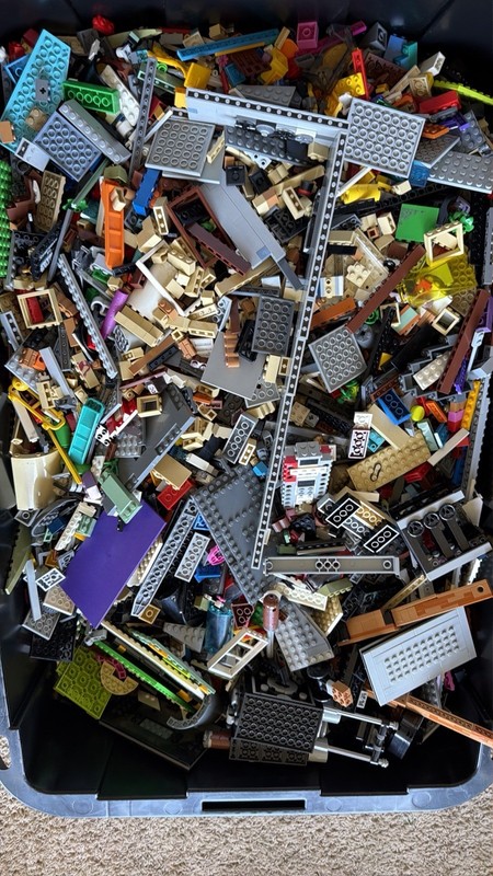 LEGO Bulk Lot Mixed Bricks, Pieces & Parts w/ Minifigure Parts, Multicolor