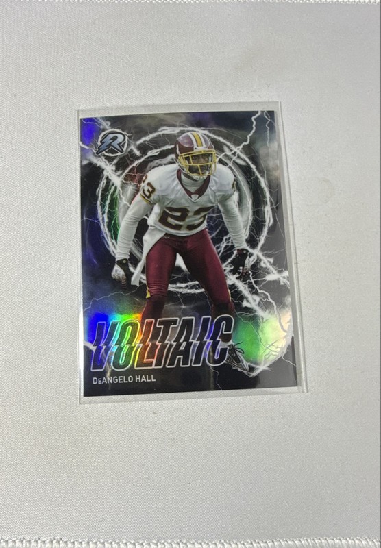 2023 Topps Composite - Resurgence Voltaic DeAngelo Hall #RV-13 Refractor