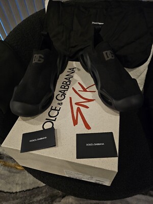 $945 DOLCE & GABBANA Black Wave Sneakers.New! With